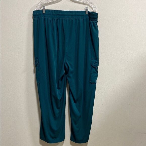 Torrid Deep‎ Teal Stretch Challis Wide Leg Cargo Pants | Size 2R (2X) | NWT - Picture 4 of 13